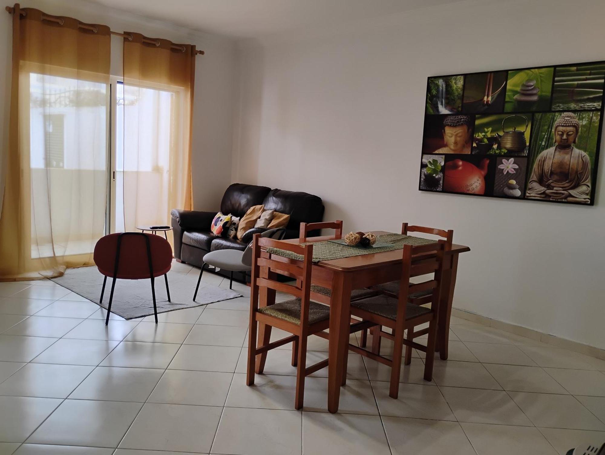 Apartamentos Monica Quarteira Ruang foto