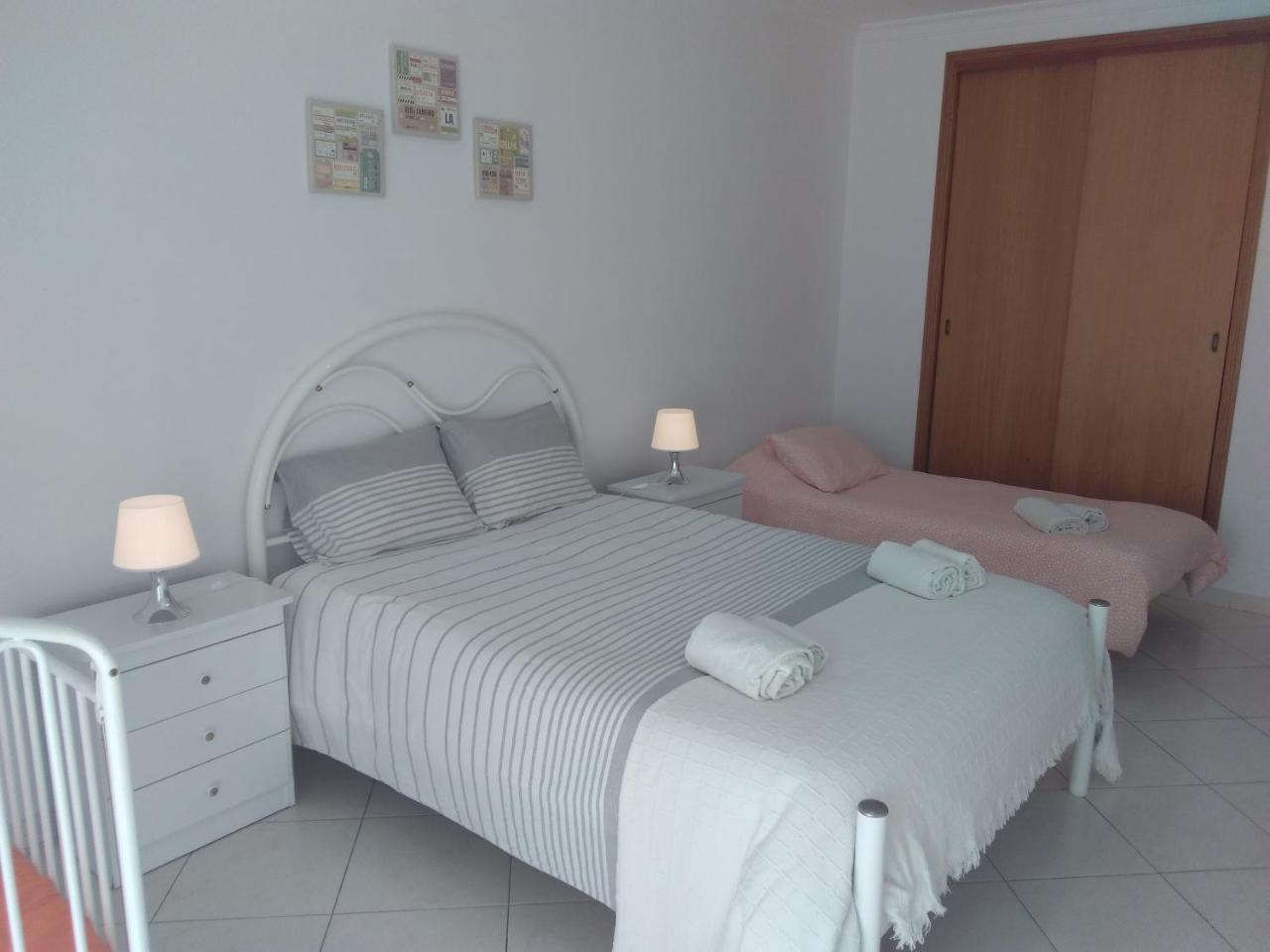 Apartamentos Monica Quarteira Bagian luar foto