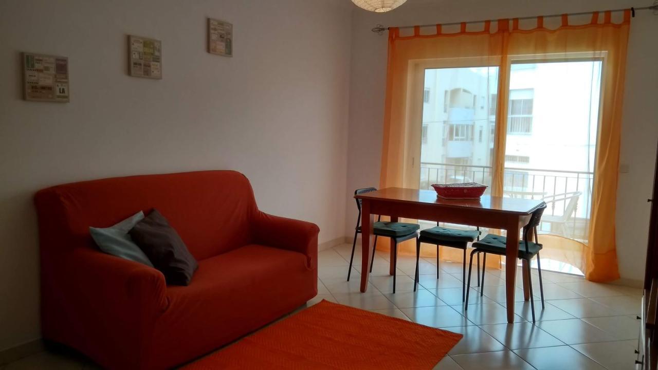 Apartamentos Monica Quarteira Bagian luar foto