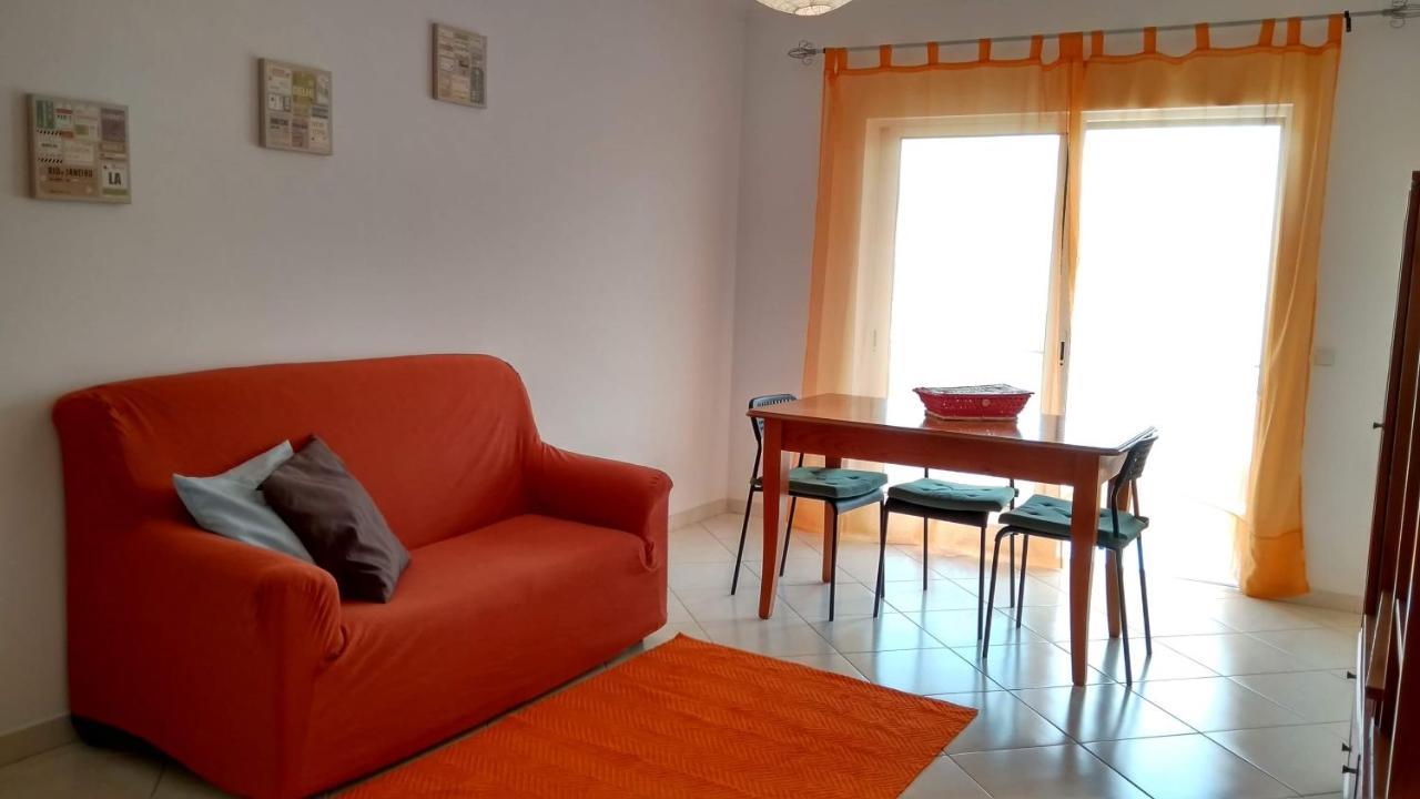 Apartamentos Monica Quarteira Bagian luar foto