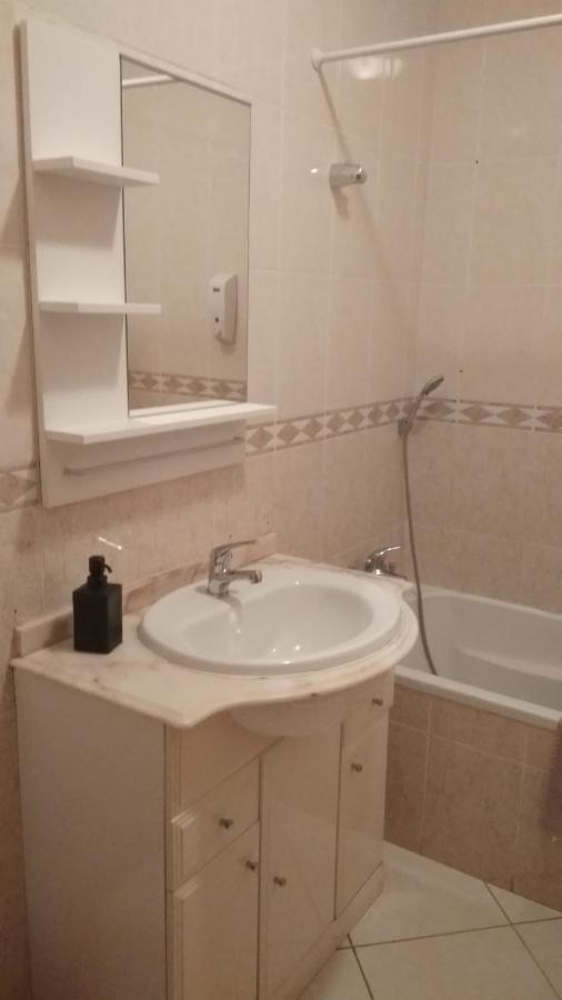 Apartamentos Monica Quarteira Bagian luar foto