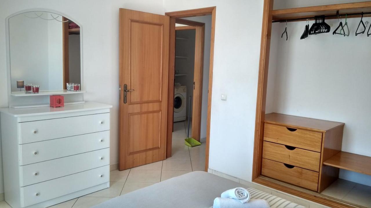 Apartamentos Monica Quarteira Bagian luar foto